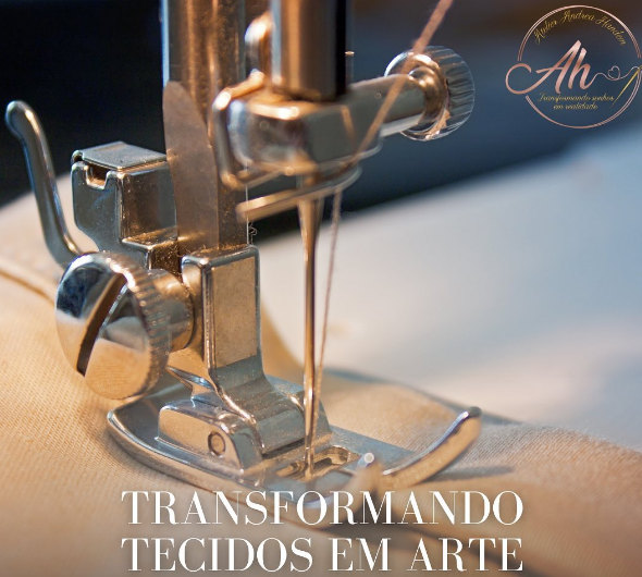 imagem de uma máquina de costura com o texto 'transformando tecidos em arte'